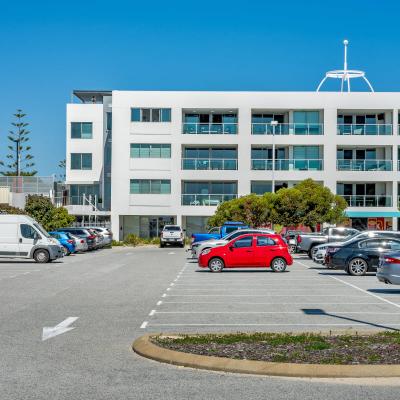 Mandurah 3 bd Premium Oceanview Apartment 1200px 02